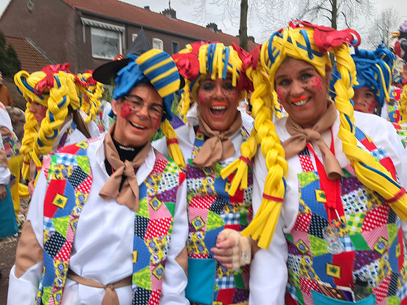 Carnavalsoptocht (2)