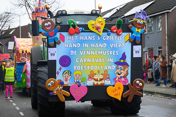 Vennemuskes Grote Twentse Carnavalsoptocht (27 van 117)