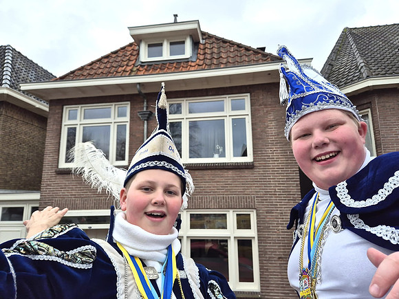 Hoogheden basisschool de Maten op de wagen